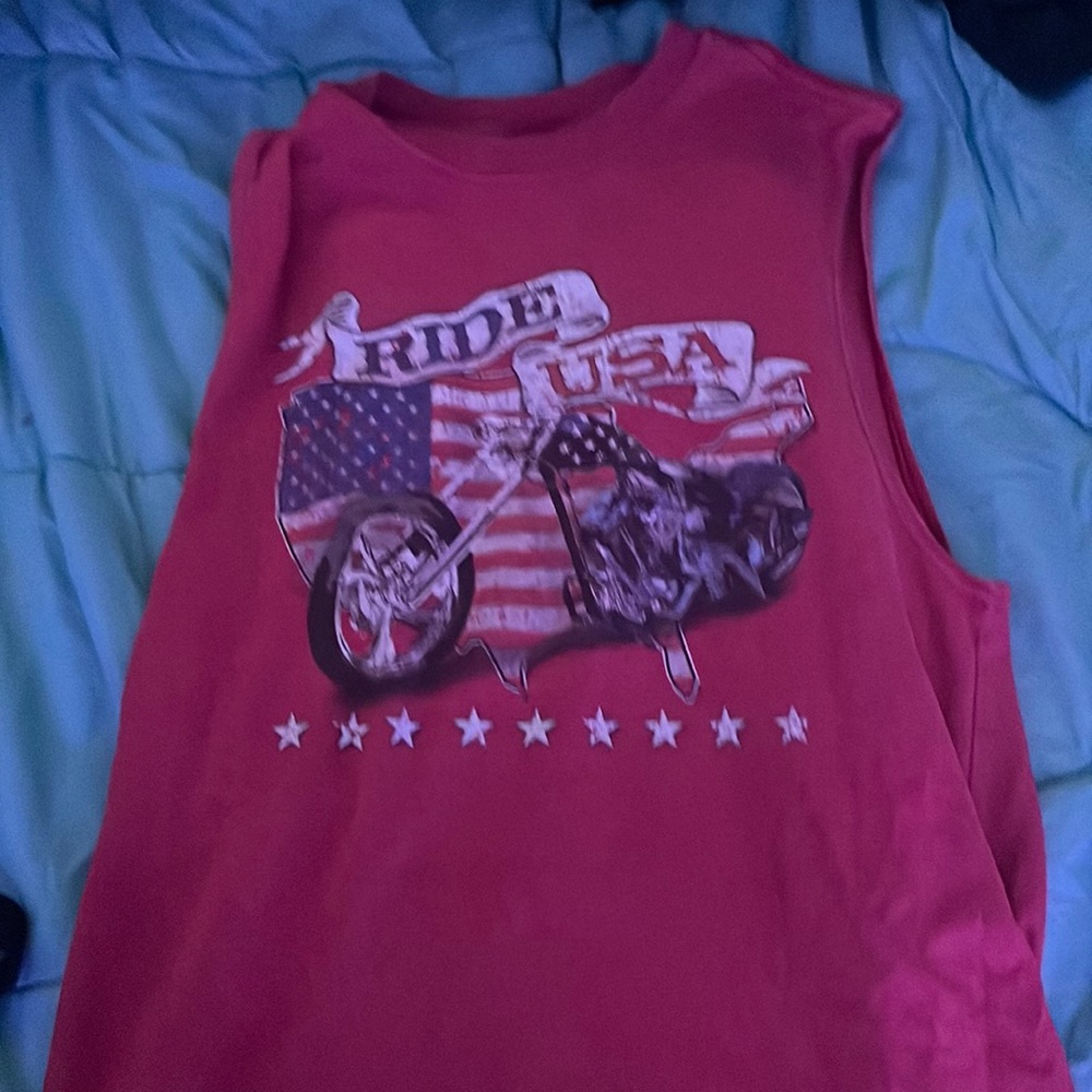 Men’s small sleeveless shirts